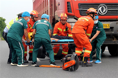 南雄沛县道路救援